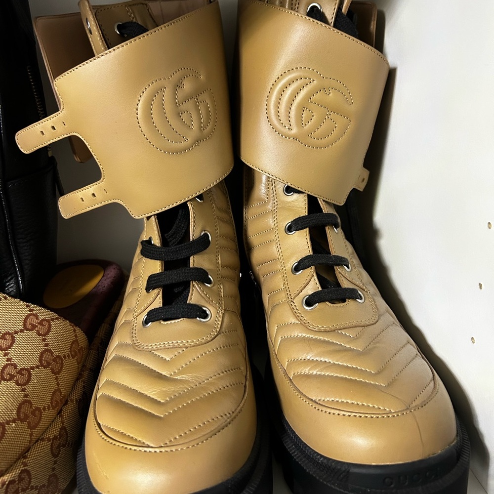 Light use! Worn once!